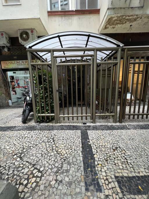Loft Em Copacabana A Duas Quadras Da Praia Rio de Janeiro Bagian luar foto